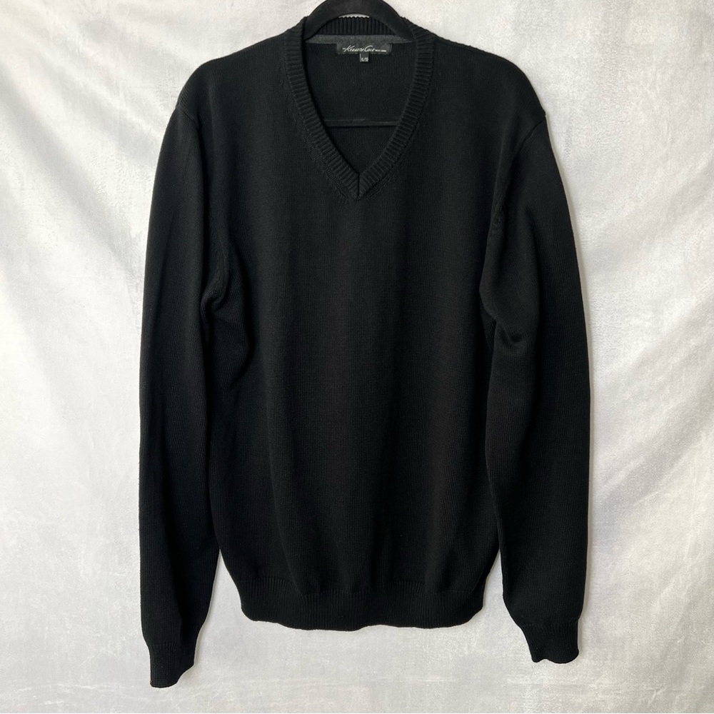 Kenneth Cole Knit V-Neck Sweater NWOT